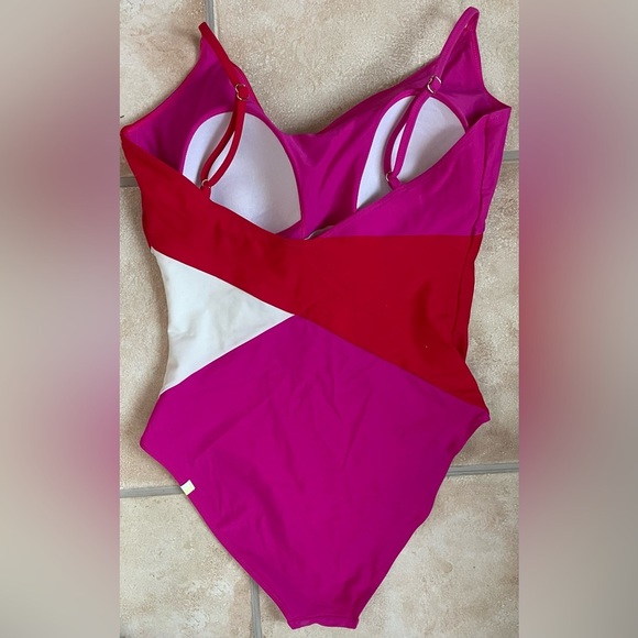 Summersalt Marina Lava Hibiscus Red and Pink Colorblock One Piece Swimsuit 10 - Picture 3 of 8
